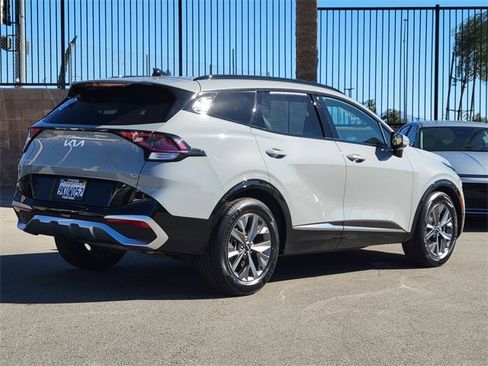 Used 2024 Kia Sportage SX image 2