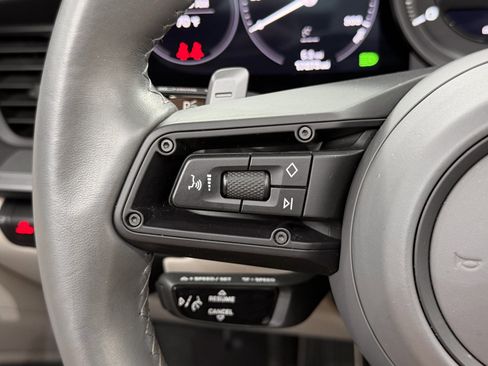 Certified 2022 Porsche 911 Targa 4S image 43