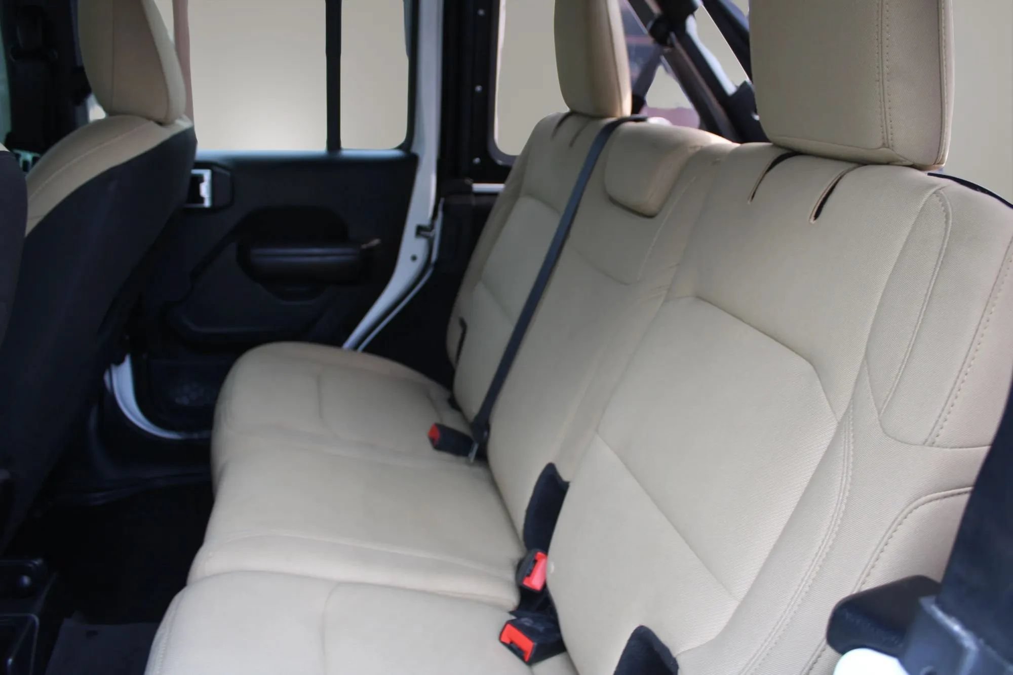 Used 2018 Jeep Wrangler Unlimited Sport S AWD/4WD image 19