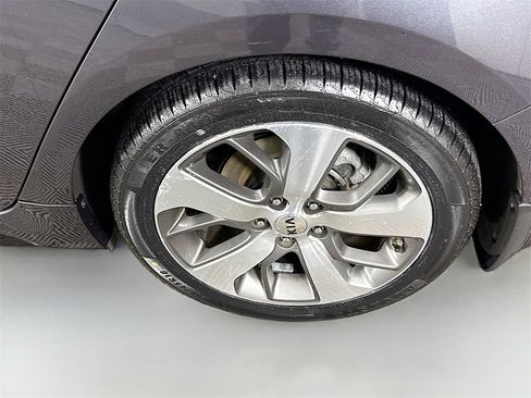 Used 2019 Kia Optima S image 31