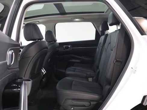 Used 2023 Kia Sorento SX FWD image 32
