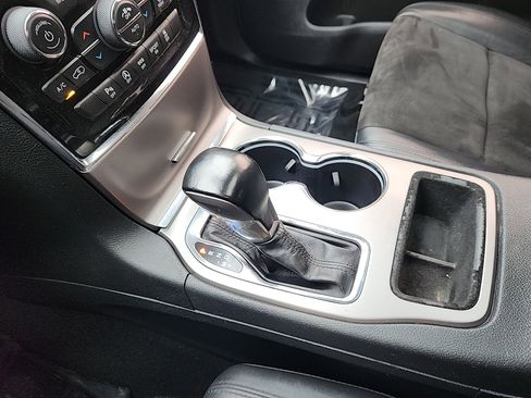 Used 2020 Jeep Grand Cherokee Altitude image 14