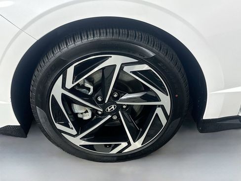 Certified 2025 Hyundai Sonata SEL image 31