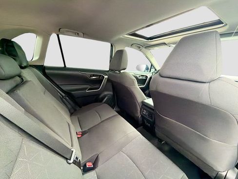 Used 2024 Toyota RAV4 XLE w/ Convenience Package FWD image 27