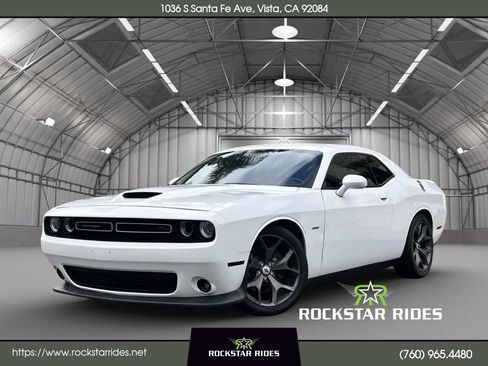 Used 2019 Dodge Challenger R/T RWD image 1