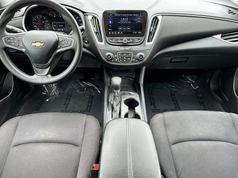 Used 2024 Chevrolet Malibu LT FWD image 15