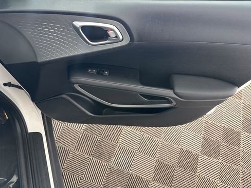 Used 2024 Kia Soul LX w/ Option Group 015 image 24