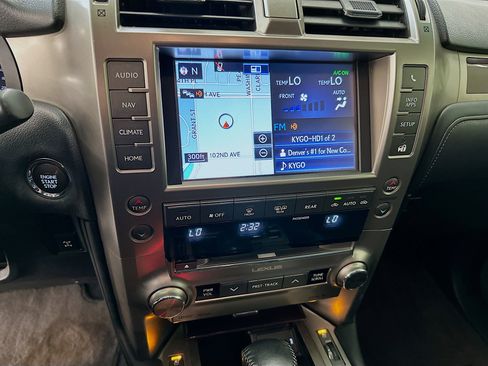 Used 2014 Lexus GX 460 image 26