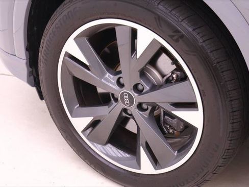 Certified 2024 Audi Q4 e-tron Premium w/ Convenience Package AWD/4WD image 22