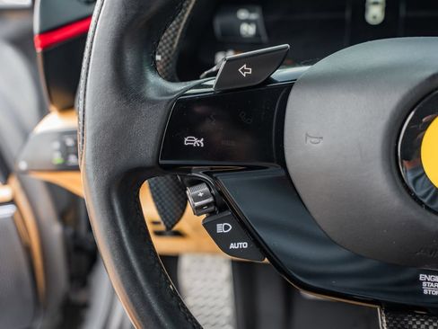 Used 2022 Ferrari Roma RWD image 27