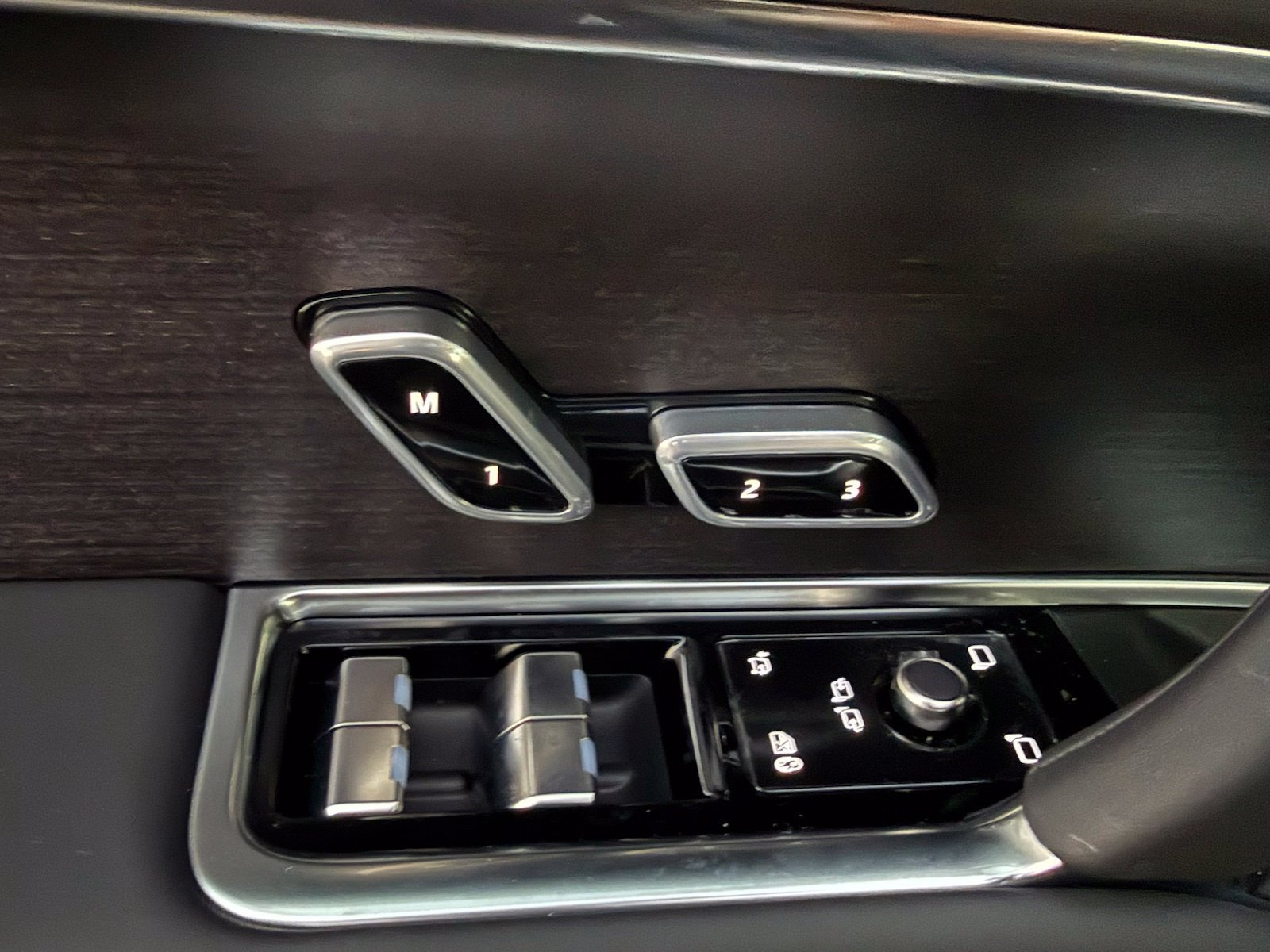 New 2027 Land Rover Range Rover SE AWD/4WD image 15