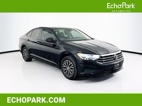 Used 2020 Volkswagen Jetta SE FWD image 1