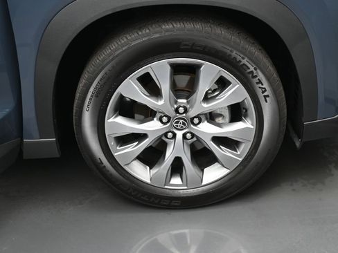 Certified 2025 Toyota Grand Highlander AWD image 43