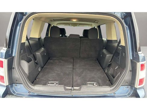 Used 2018 Ford Flex SEL image 9