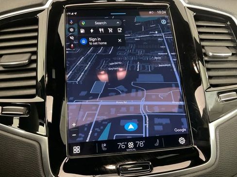 Used 2023 Volvo XC90 T8 Plus image 13