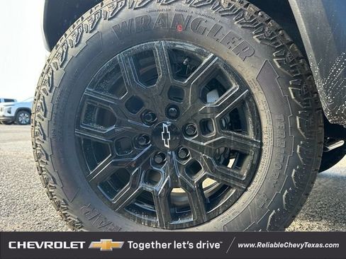New 2026 Chevrolet Colorado Trail Boss AWD/4WD image 10