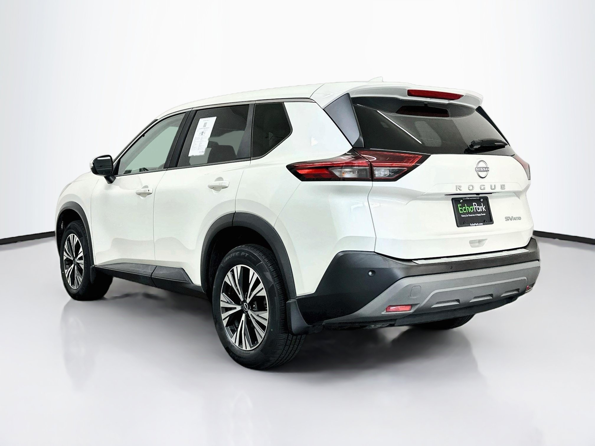 Used 2023 Nissan Rogue SV AWD/4WD image 5