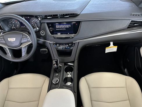 New 2025 Cadillac XT5 Sportv w/ Technology Package image 15