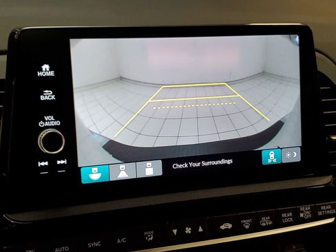 Certified 2025 Honda Odyssey EX-L image 4