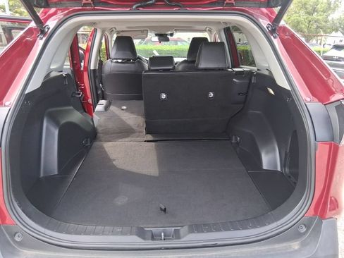 Used 2022 Toyota RAV4 XLE Premium AWD/4WD image 21