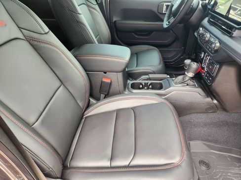 New 2026 Jeep Wrangler Unlimited Rubicon image 14