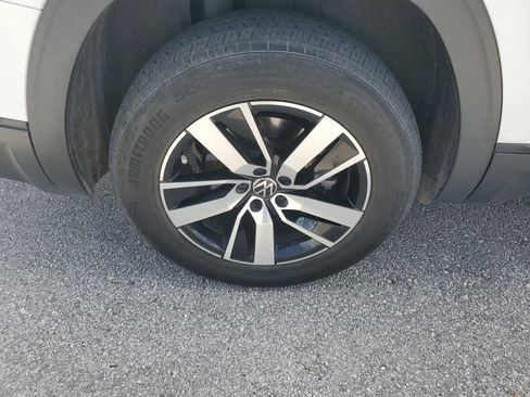 Used 2021 Volkswagen Atlas SE image 6