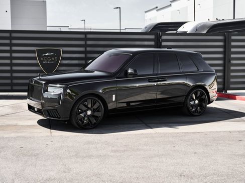Used 2026 Rolls-Royce Cullinan AWD/4WD image 5
