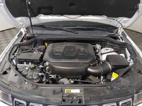 Used 2021 Jeep Grand Cherokee Laredo X RWD image 30