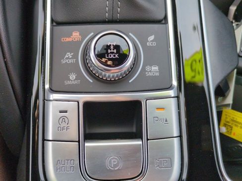 Used 2025 Kia Telluride SX Prestige image 33