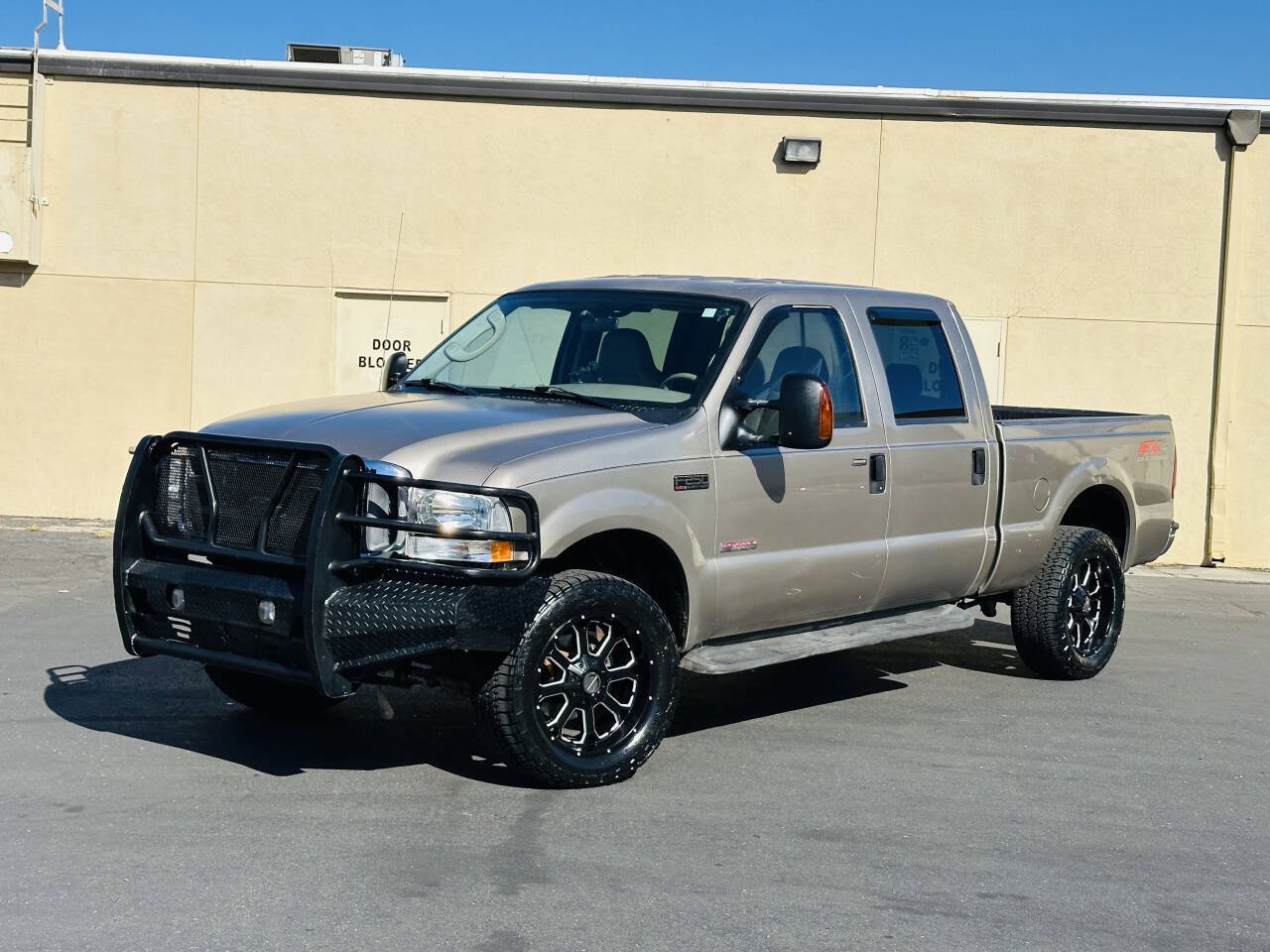 Used 2004 Ford F250 Lariat AWD/4WD image 4