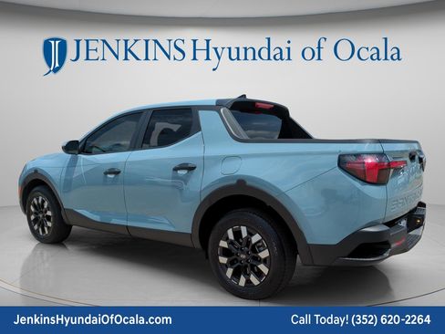 Used 2025 Hyundai Santa Cruz SE FWD image 5