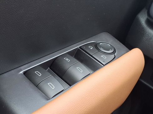 New 2026 GMC Canyon AT4 image 14