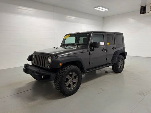 Used 2018 Jeep Wrangler Unlimited Sport w/ Dual Top Group AWD/4WD image 4