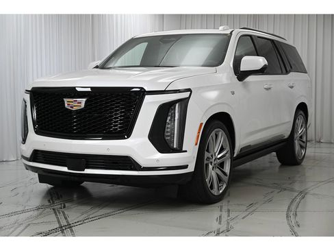 Used 2025 Cadillac Escalade Sport Platinum image 4