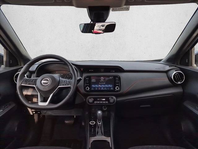 Used 2023 Nissan Kicks SR w/ Interior Electronics Package FWD image 10