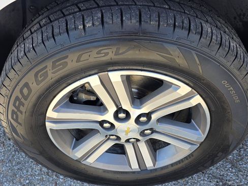 Used 2017 Chevrolet Traverse LT FWD image 43