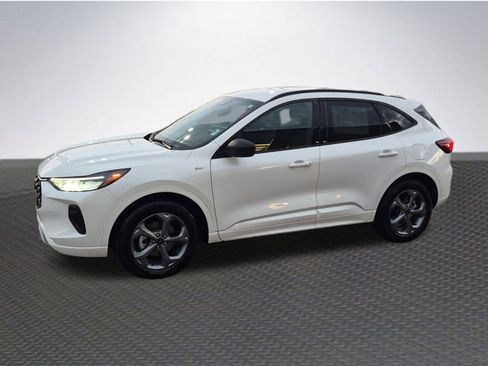 Certified 2024 Ford Escape ST-Line w/ Equipment Group 301A image 2