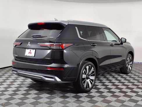 New 2025 Mitsubishi Outlander PLATINUM EDITION image 26