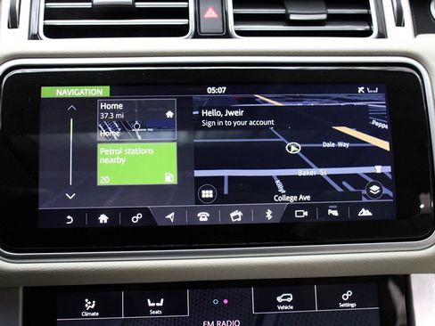 Used 2018 Land Rover Range Rover image 56