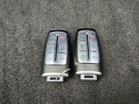 Used 2024 Genesis G80 image 60