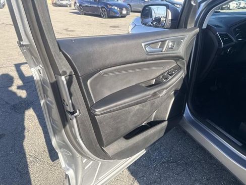 Certified 2024 Ford Edge Titanium image 18