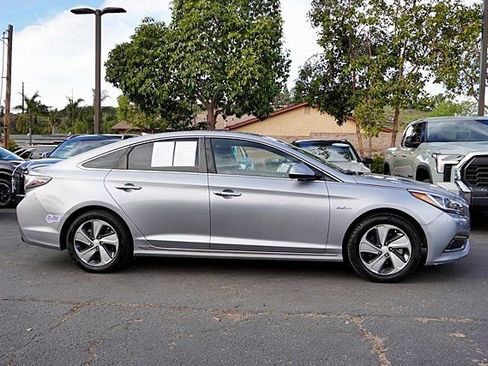 Used 2016 Hyundai Sonata Limited image 7