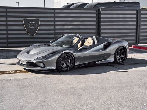 Used 2022 Ferrari F8 Tributo image 20