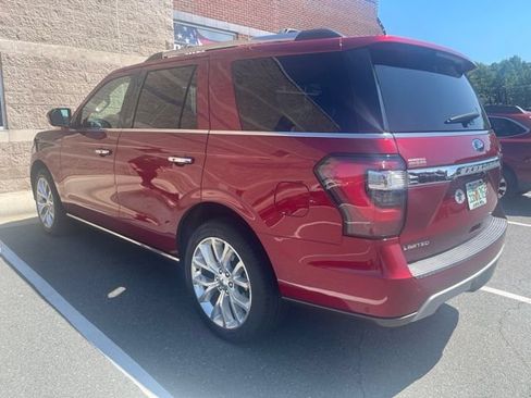 Used 2019 Ford Expedition Limited w/ Equipment Group 302A AWD/4WD image 3