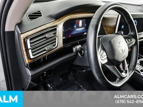 Used 2025 Volkswagen Atlas SE FWD image 35