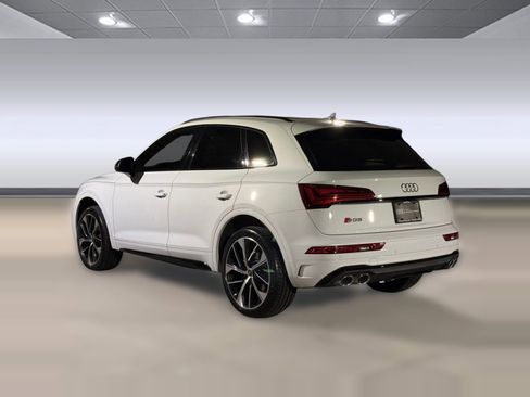 Certified 2024 Audi SQ5 Premium Plus image 3
