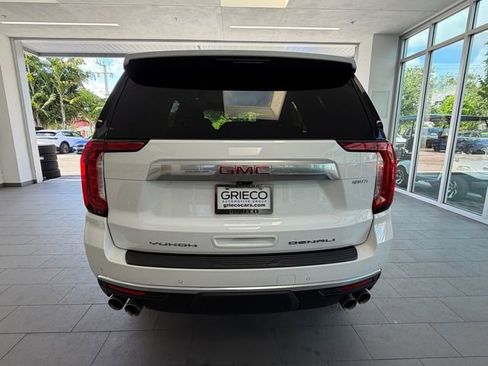 Used 2024 GMC Yukon Denali w/ Denali Reserve Package AWD/4WD image 11