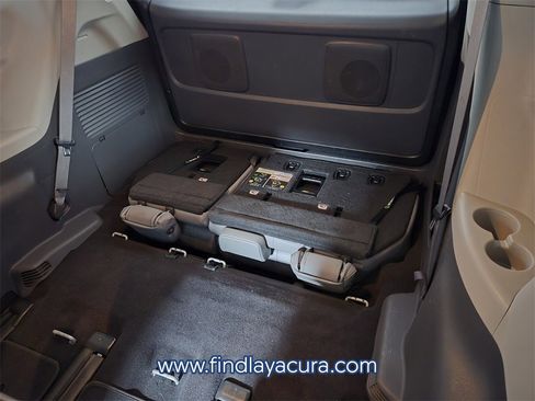 Used 2022 Toyota Sienna XLE image 13