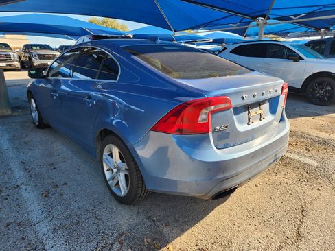 Used 2014 Volvo S60 T5 image 3