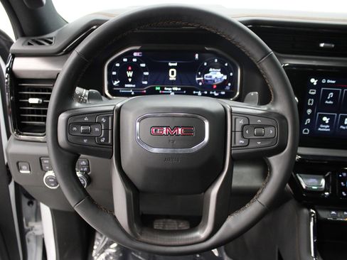 Used 2024 GMC Sierra 1500 AT4 w/ Technology Package image 23